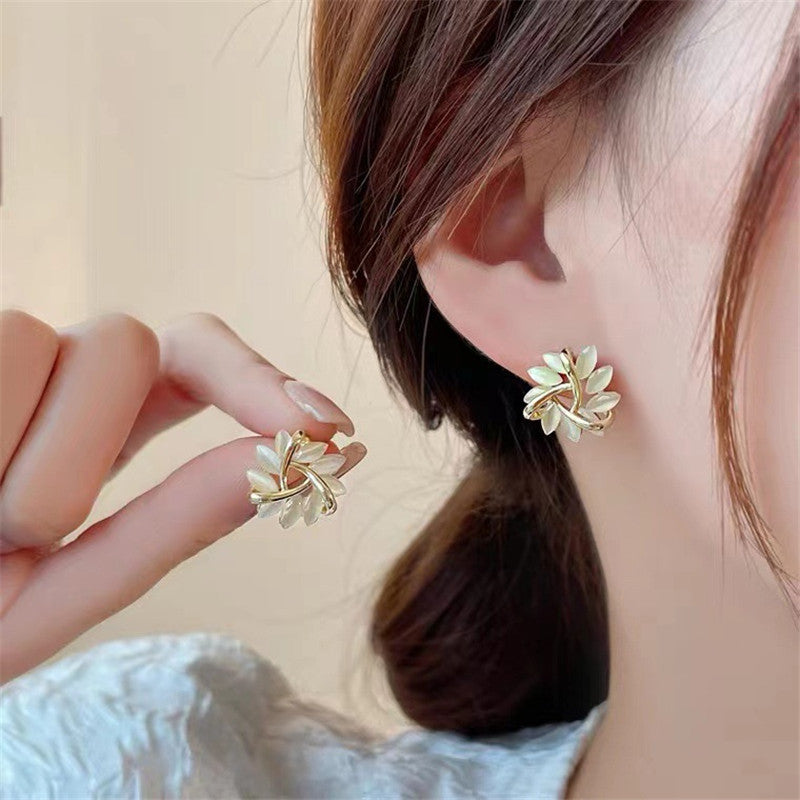 Elegant Petal Leaf Earrings for Women – Korean Style Fashion Jewelry