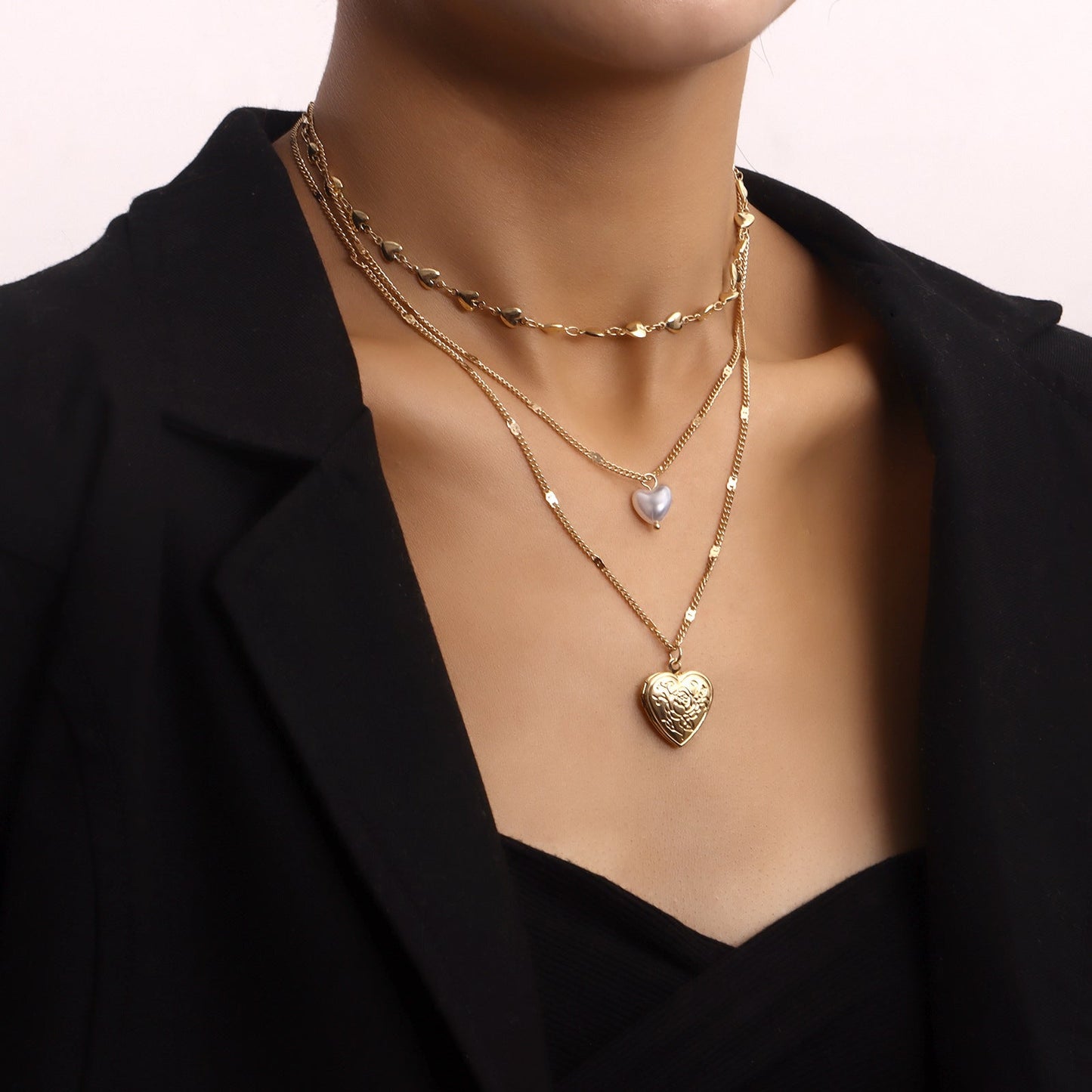 Multi-Layer Heart Pendant Necklace for Women – Gold Alloy Clavicle Jewelry