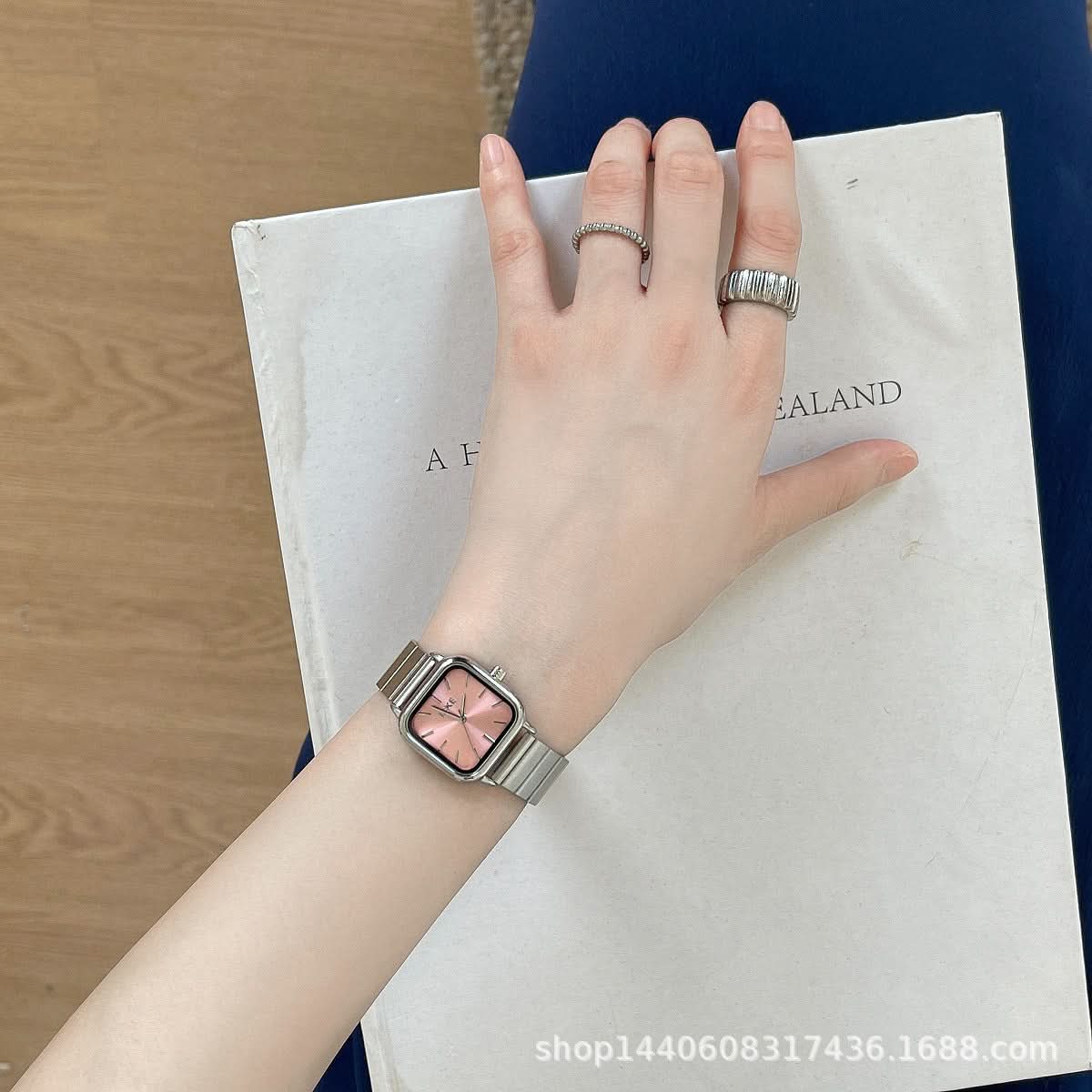 Niche Bamboo Strap Square Watch