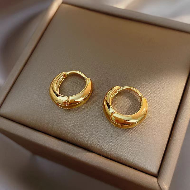 Retro Teardrop Earrings for Women – Gold Titanium Steel French Style Jewelry