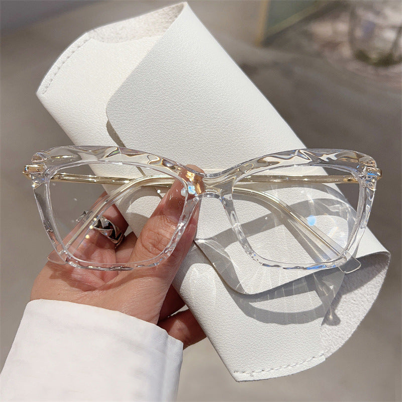 Cat-eye Anti-Blue Light Glasses for Women – Irregular Frame Trendy Flat Eyewear