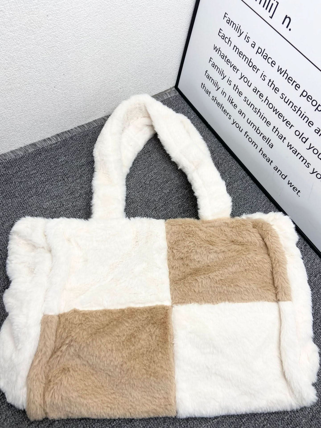 Women's Contrast Color Plush Tote Bag – Large-Capacity Furry Shoulder Bag
