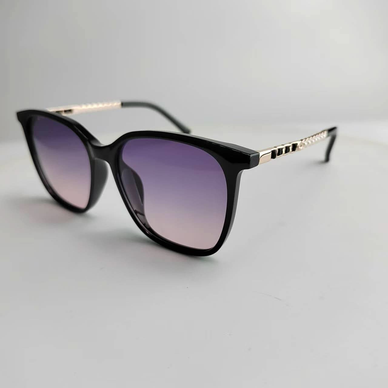 Premium Square Frame Sunglasses – Trendy UV Protection Shades for Women