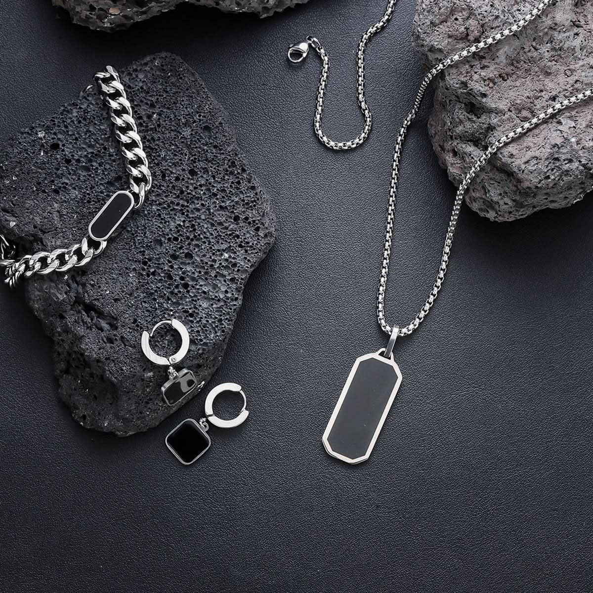 Men’s Geometric Pendant Necklace – Sleek Plated Fashion Jewelry