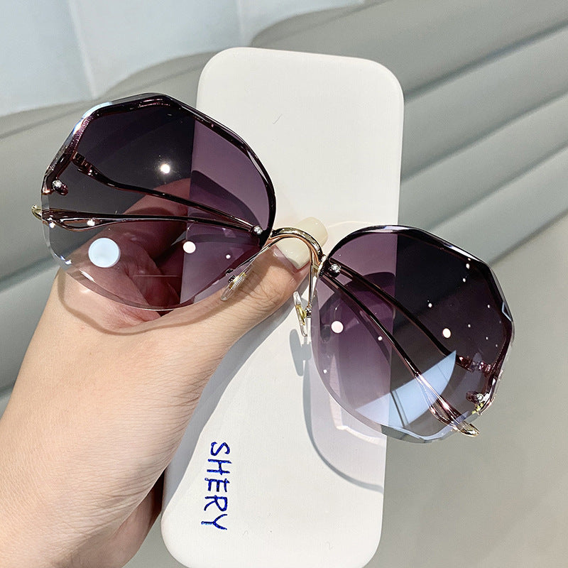 Frameless UV Protection Sunglasses for Women – Ocean Tint Slimming Shades