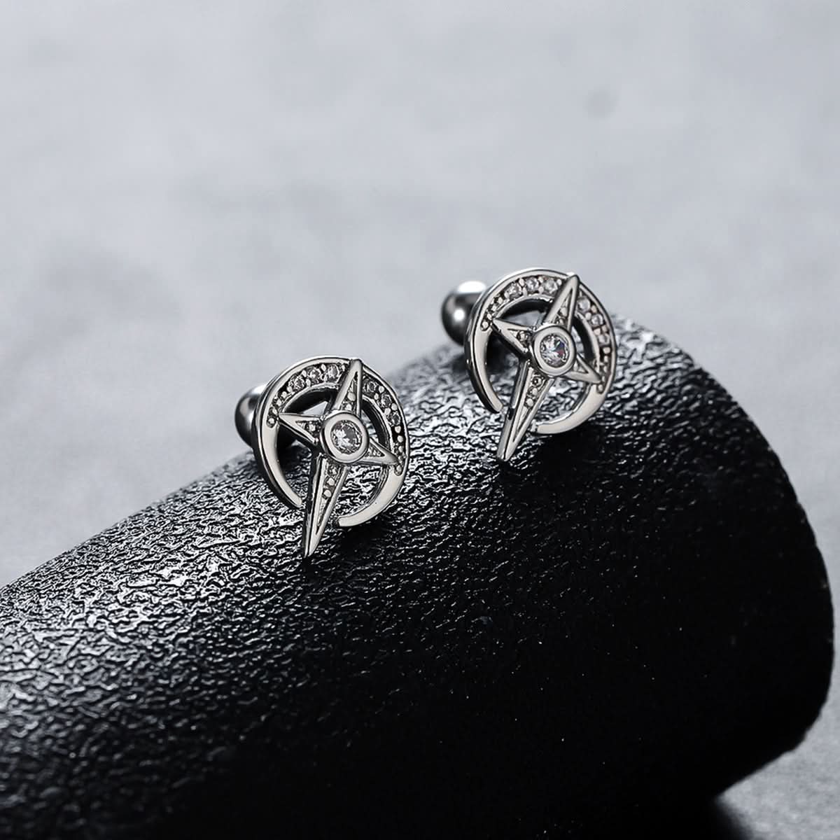 Men’s Star Cross Zircon Earrings – Trendy Statement Jewelry
