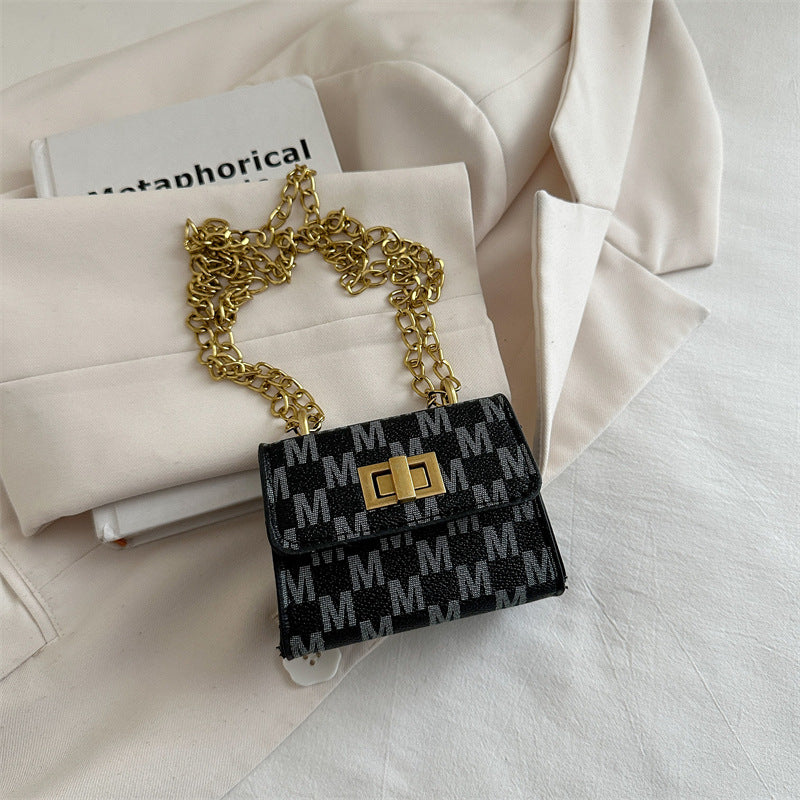 Classic Small Chain Shoulder Bag – Trendy PU Square Crossbody for Women