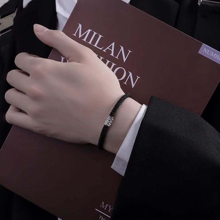 Men’s Minimalist Hand-Woven Bracelet – Light Chess Charm