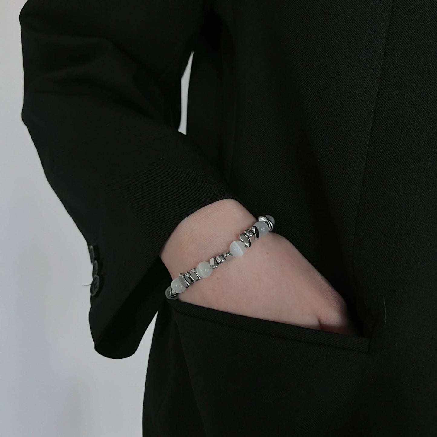 Minimalist Beaded Bracelet – Silver & White Geometric Beads