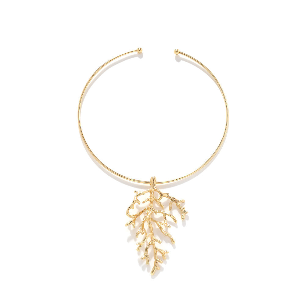 Coral Pendant Statement Necklace – Bold Marine-Inspired Alloy Jewelry for Women
