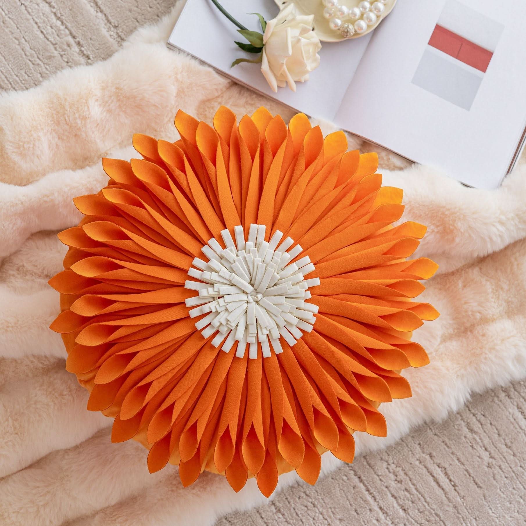 Sunflower Pillowcase - Small Daisy & Sunflower Design