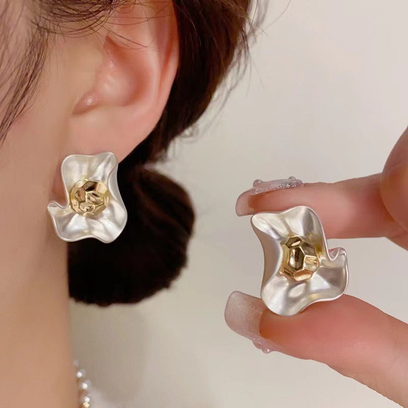 Retro Phoenix Flower Earrings for Women – Geometric Metal Fashion Jewelry