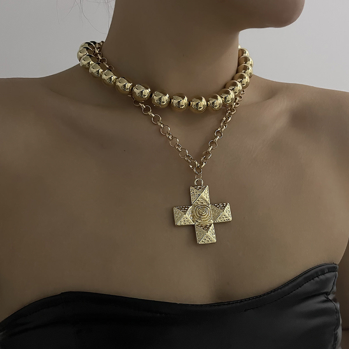 Retro Layered Cross Pendant Necklace – Exaggerated Metal Chain Jewelry for Women