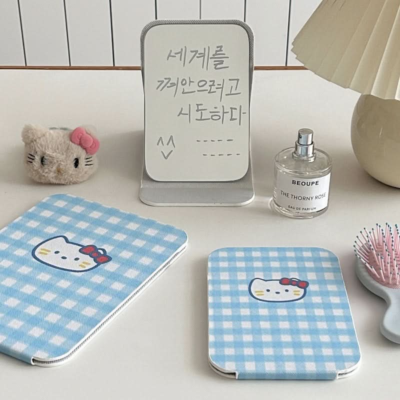 Portable Retro Floral Folding Makeup Mirror