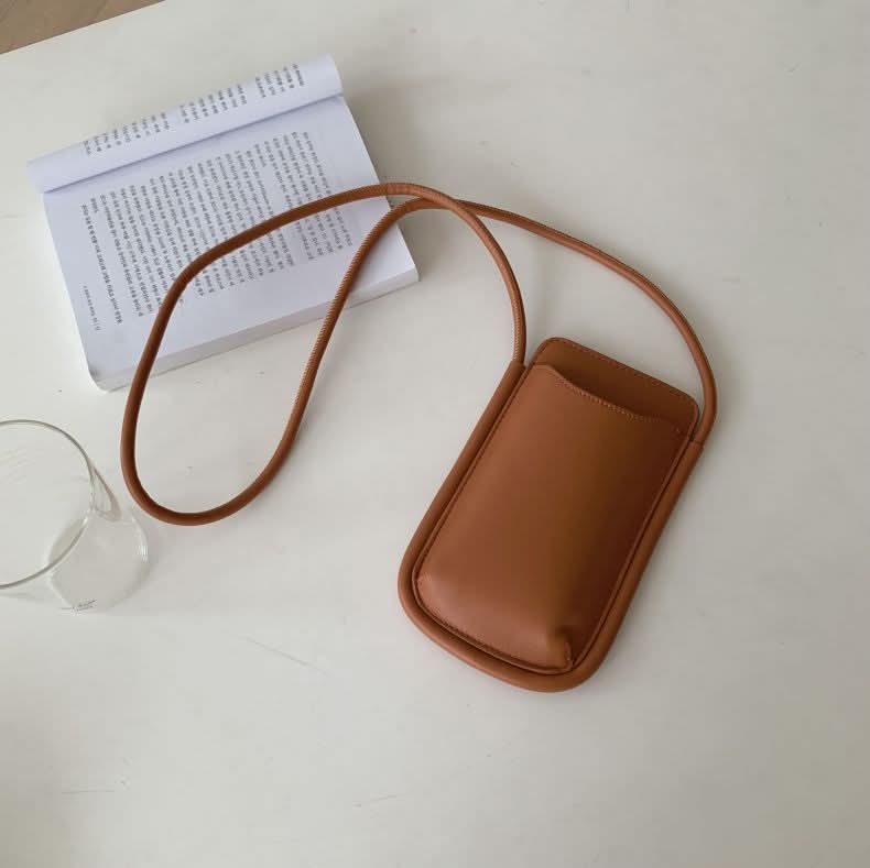 Minimalist Crossbody Phone Bag – Stylish Small Shoulder Purse