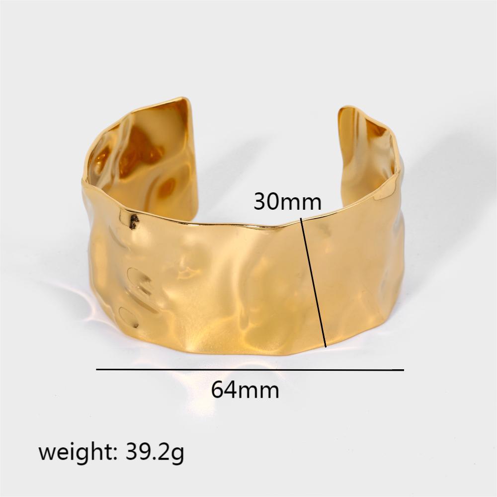 Bold Textured Stainless Steel Cuff Bracelet – Ripple Design, Gold & Silver Finish