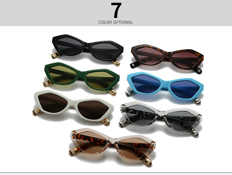 Angular Cat Eye Sunglasses – Modern Retro Design with Stylish Temple Detailing