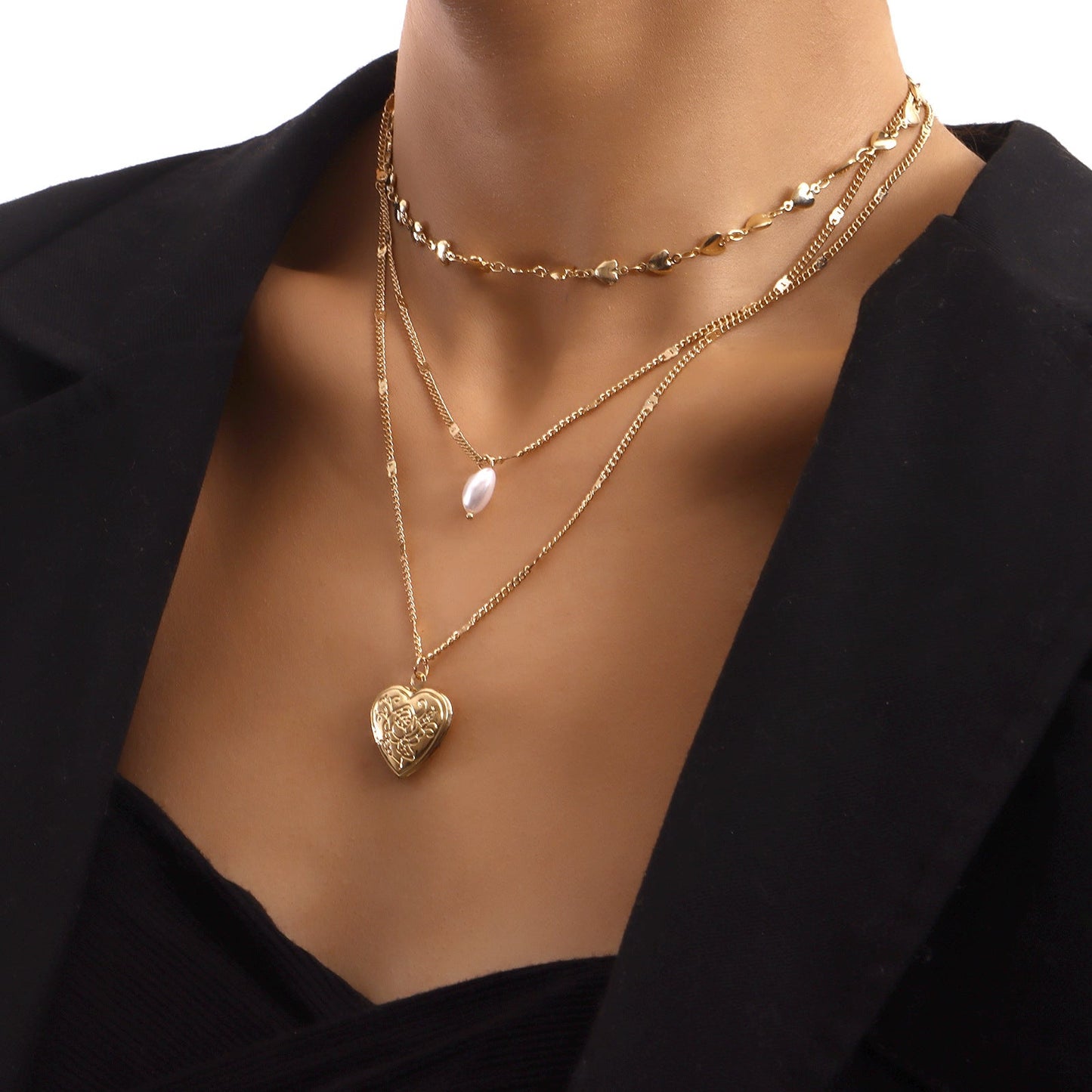 Multi-Layer Heart Pendant Necklace for Women – Gold Alloy Clavicle Jewelry