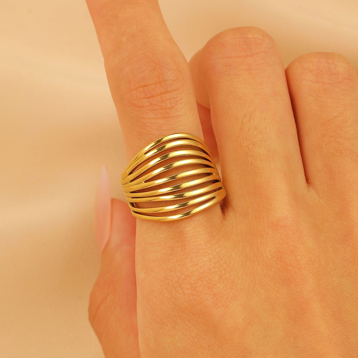 Set of 4 Bold Gold Stainless Steel Rings – Adjustable Water Drop Statement Jewelry