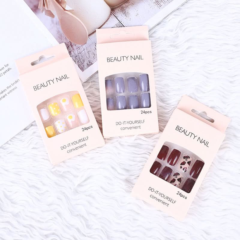 Autumn & Winter Style Colored Nail Art Pieces