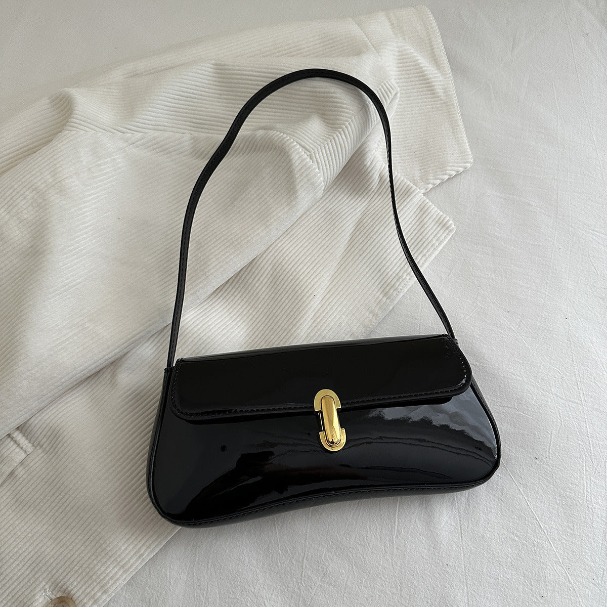 Women's Small Shoulder Bag – Retro French-Style Armpit Bag with Lock Closure