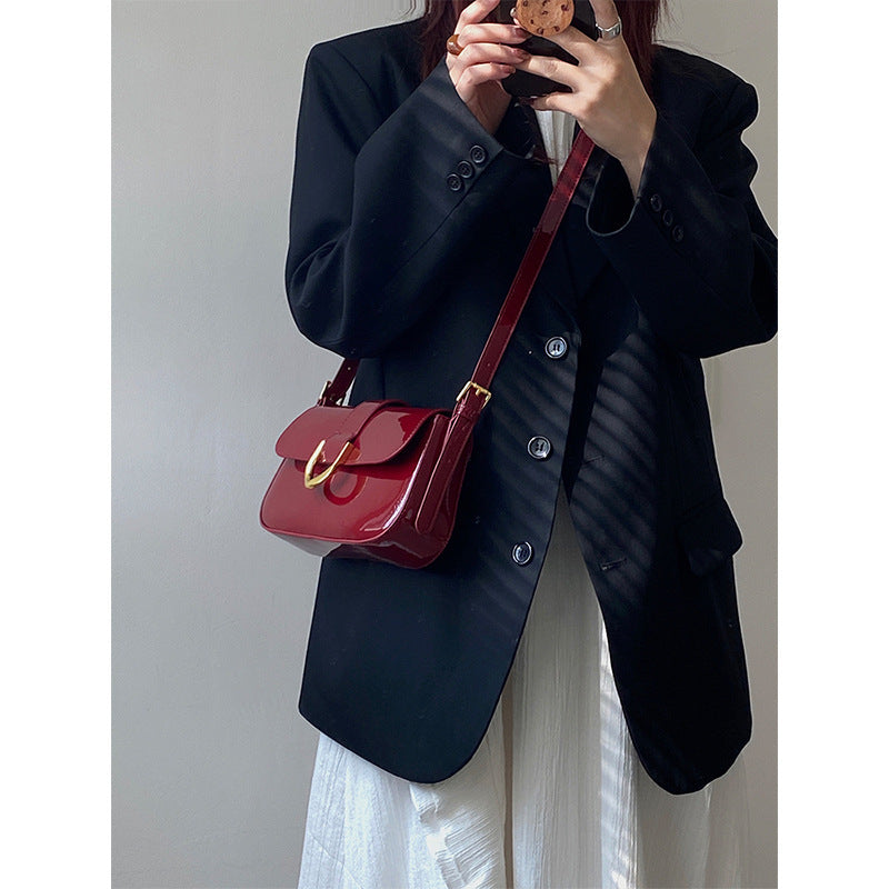 Women's Small Shoulder Bag – Retro Handbag with Horseshoe Buckle, Street Style Crossbody