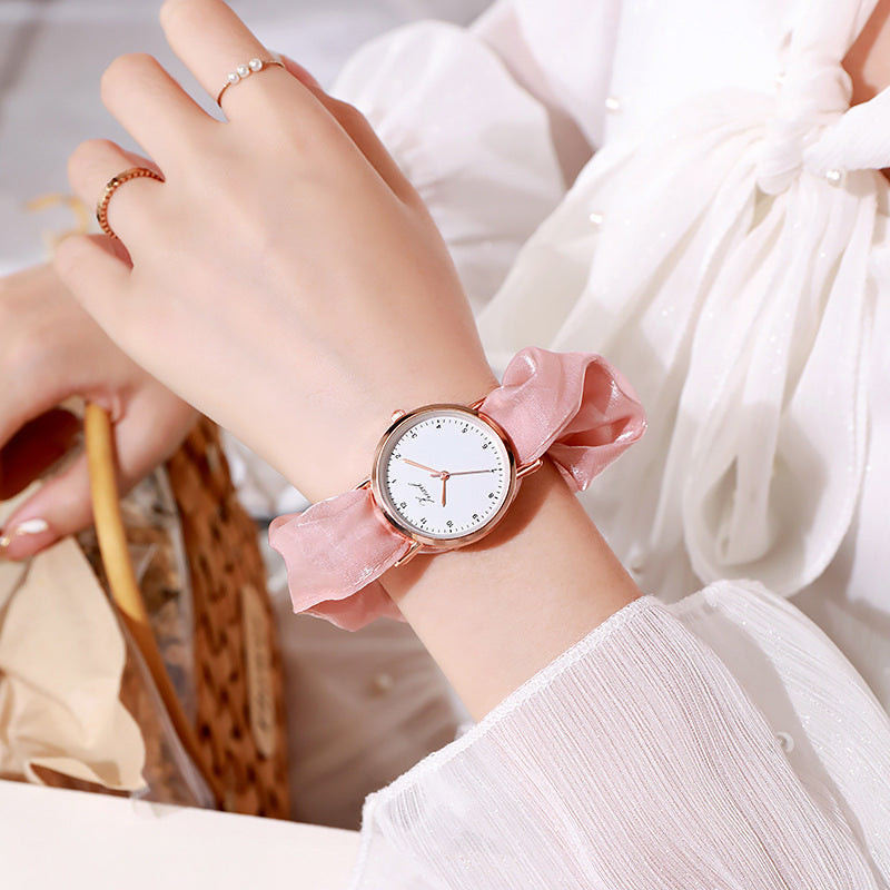 Women's Fashion Bracelet Watch – Fabric Strap Quartz Watch with Decorative Dial