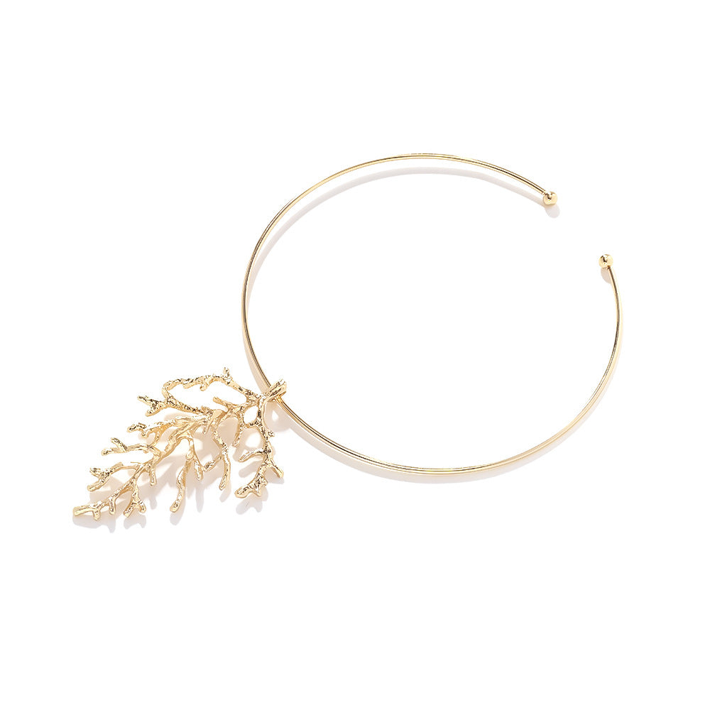 Coral Pendant Statement Necklace – Bold Marine-Inspired Alloy Jewelry for Women