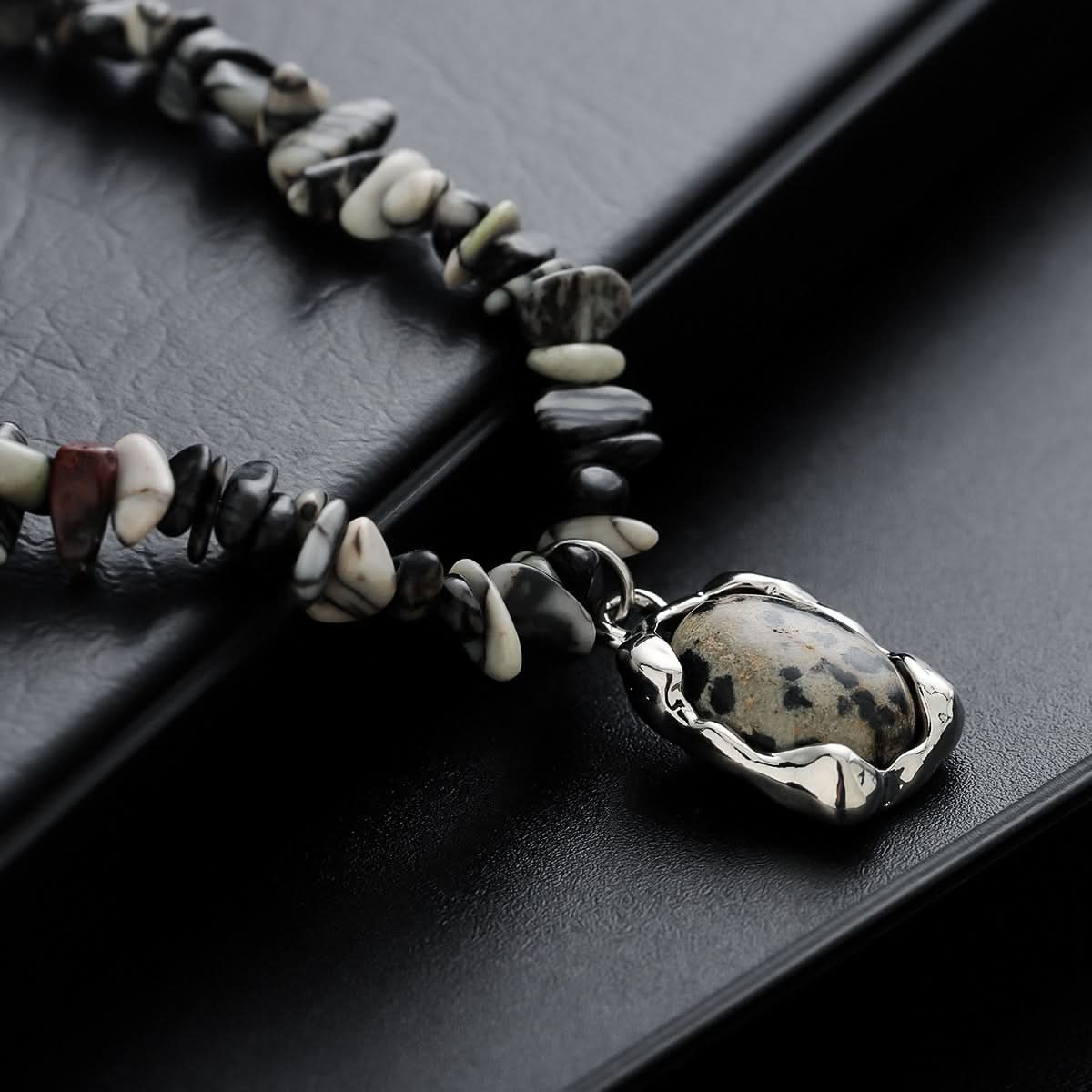 Men’s Trendy Irregular Gravel Stone Necklace – Natural Beach Style Jewelry