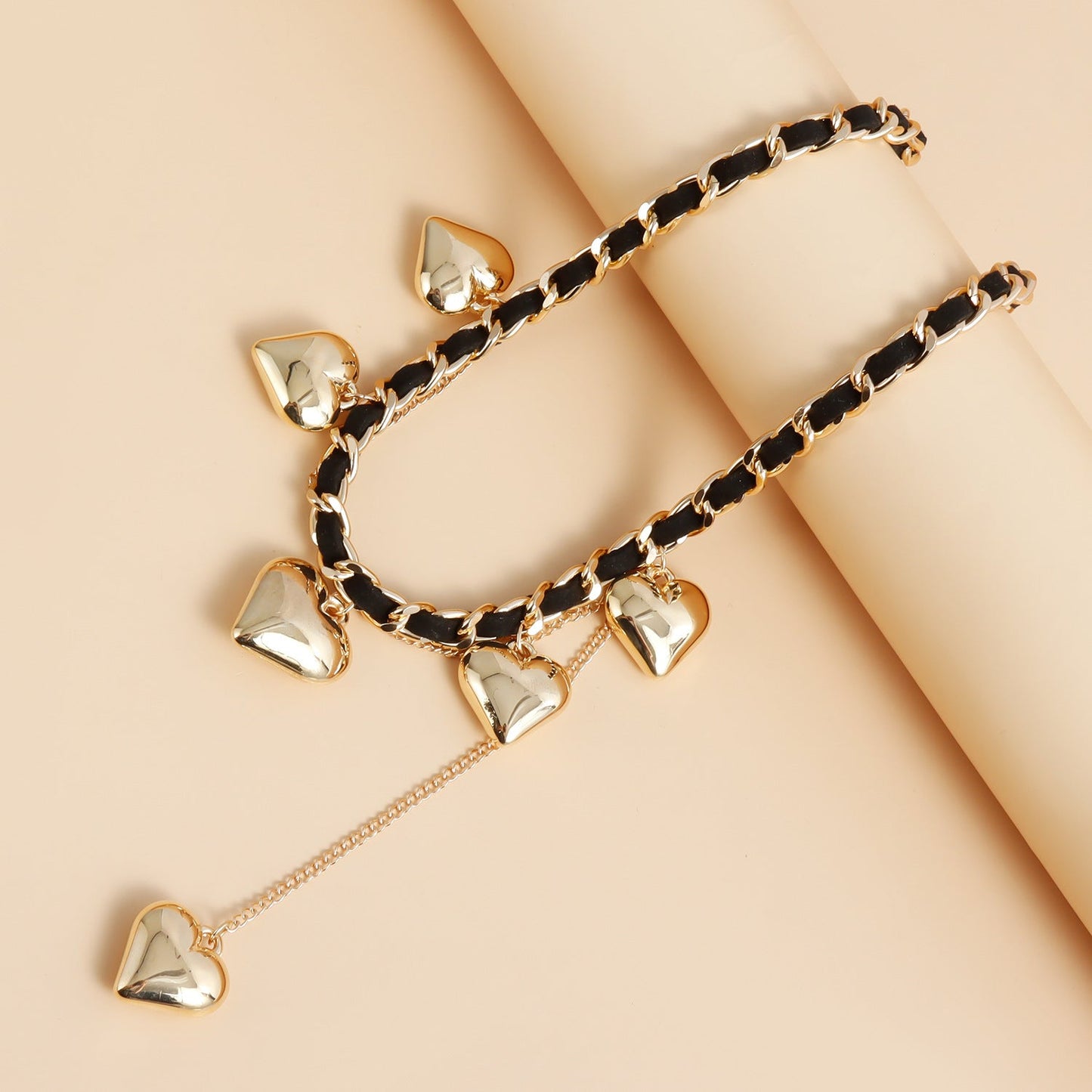 Heart Pendant Necklace for Women – Velvet Wrapped Love Charm Clavicle Chain