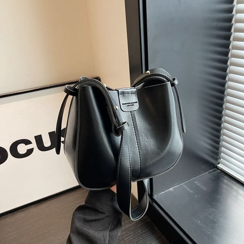 Women's Retro PU Leather Bucket Shoulder Bag – With Magnetic Closure