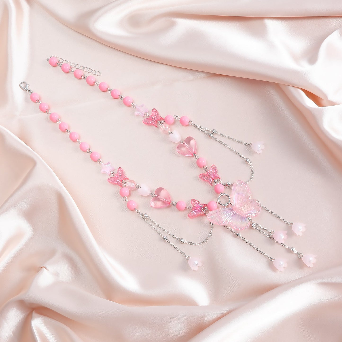 Butterfly Pearl Choker Necklace – Trendy Beaded Clavicle Chain for Women