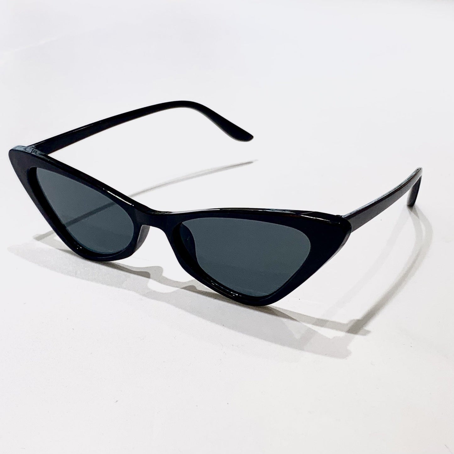 Retro Cat Eye Sunglasses for Women – UV400 Full Frame Fashion Shades