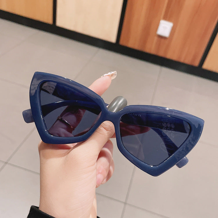 Women’s Cat Eye Sunglasses – Triangular Retro Full Frame Shades for Sun Protection