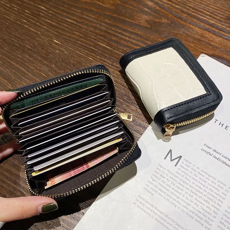 Large Capacity Crocodile Pattern Card Holder