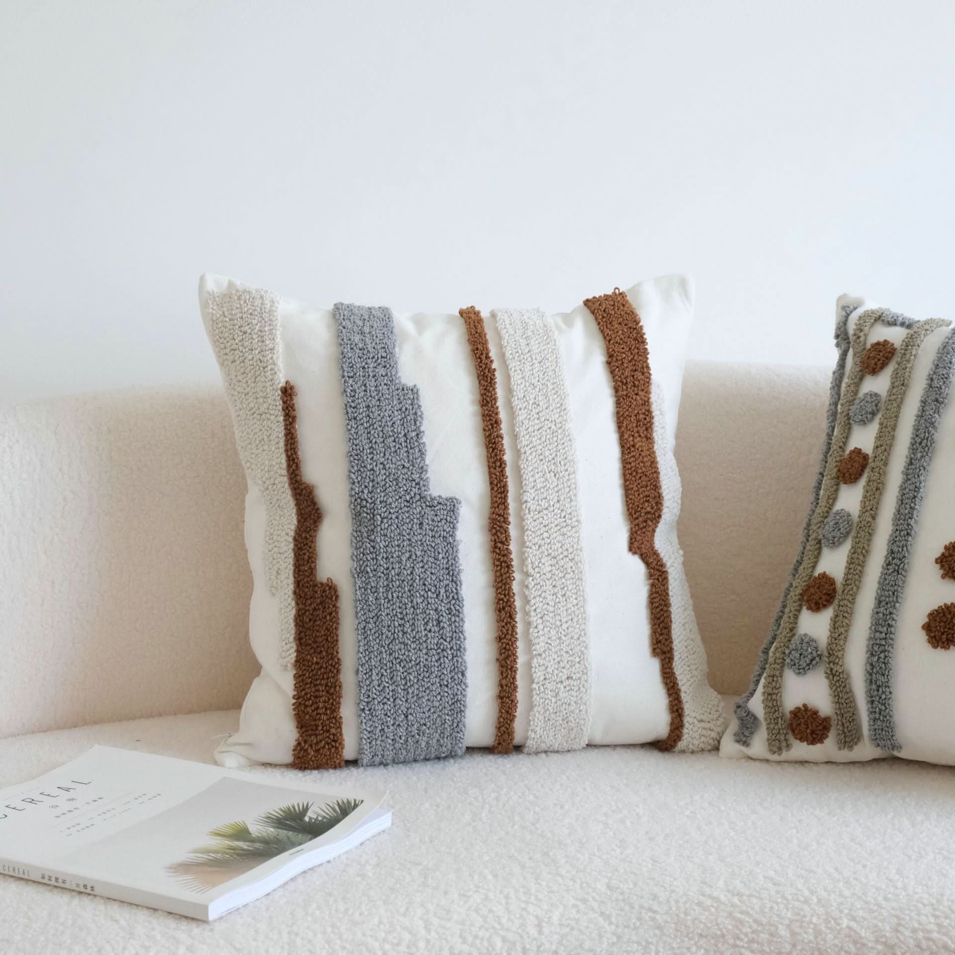 Wabi-Sabi Style Contrasting Color Loop Velvet Pillow