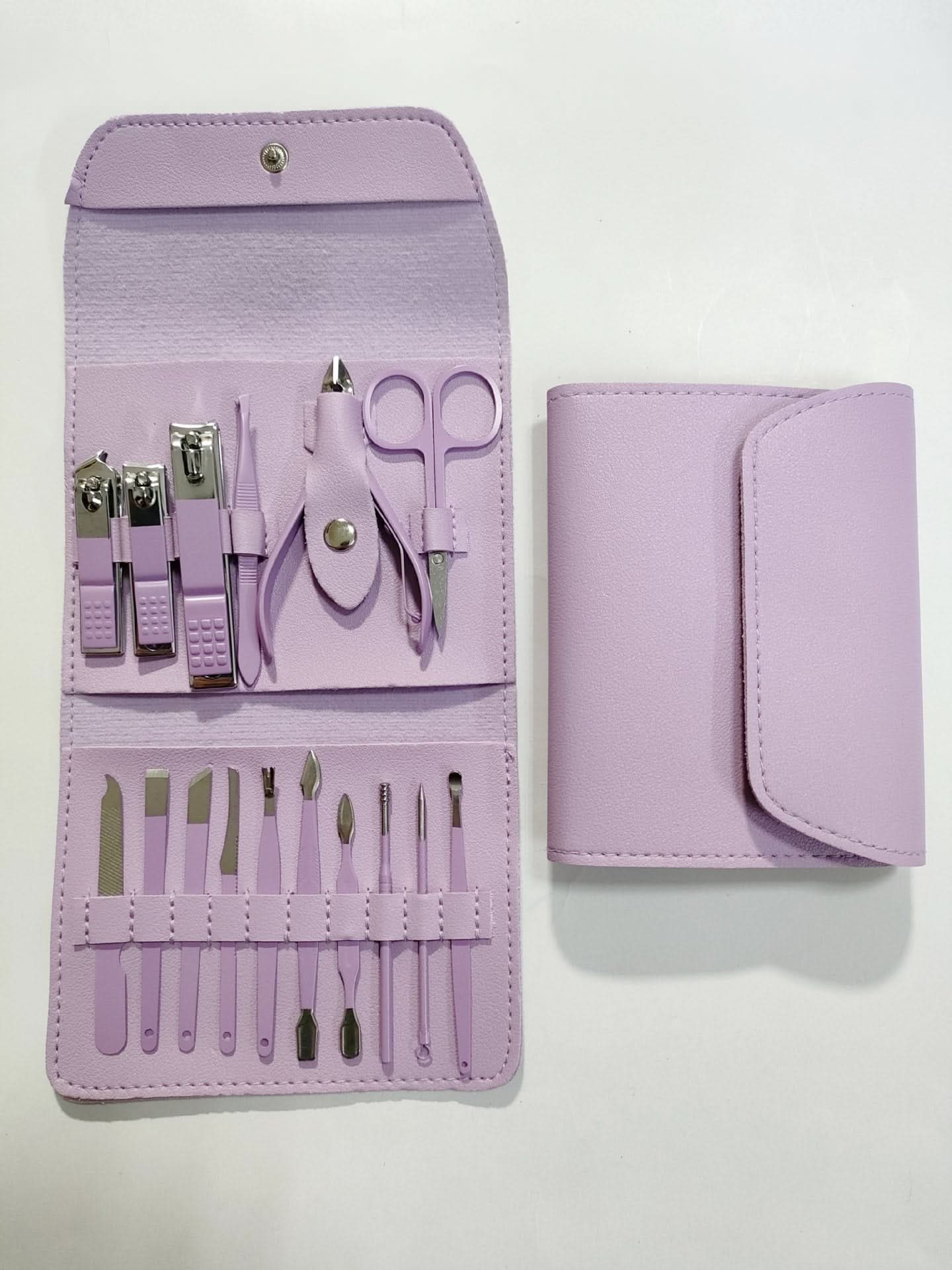 16-Piece Nail Clipper & Manicure Set - Folding Package