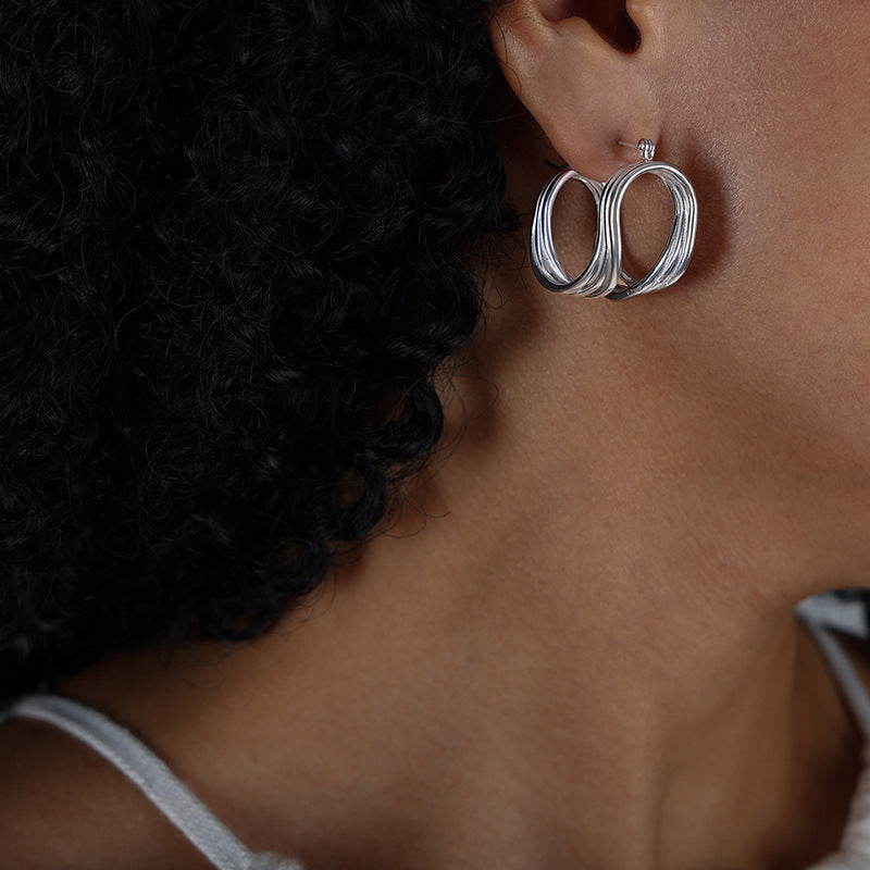 Wave Loop Retro Hoop Earrings – Twisted Curve U-Shape, Fashion Jewelry for Women