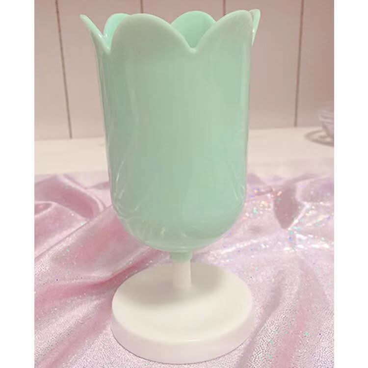 Stylish Tulip Pen Holder & Makeup Organizer