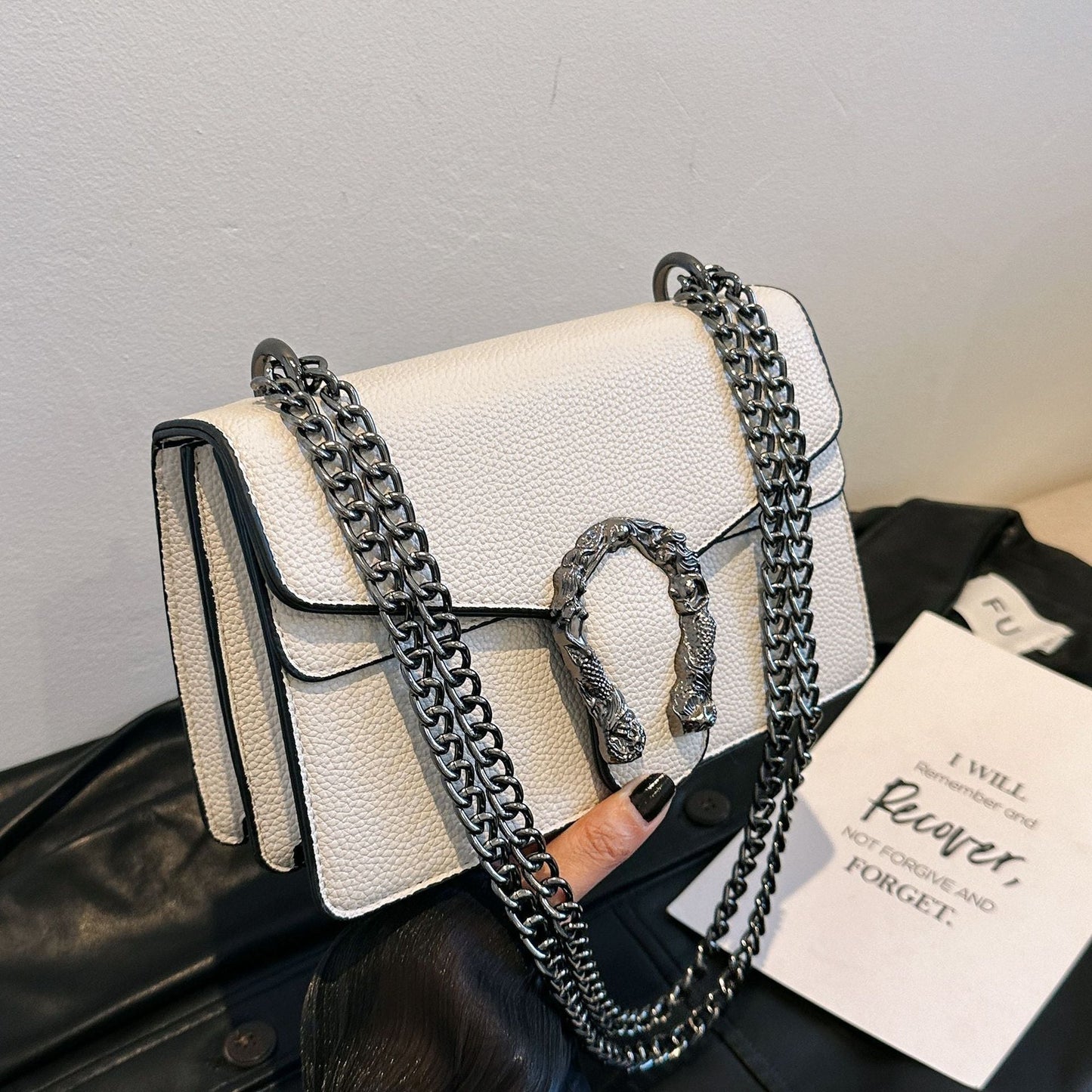 Luxury Chain Shoulder Bag for Women – Retro Stone Texture Medium Crossbody Bag