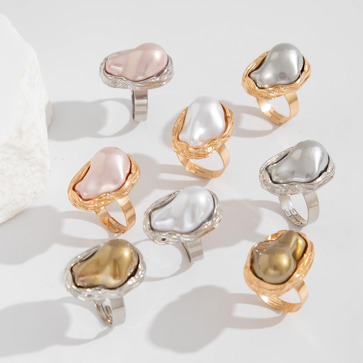 Baroque Pearl Statement Ring – Irregular Alloy Geometric Design for Women