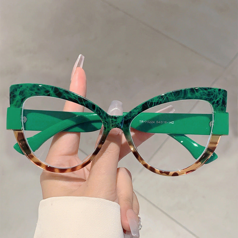 Cat-Eye Anti-Blue Light Glasses for Women – Oversized Full-Frame Fashion Eyewear