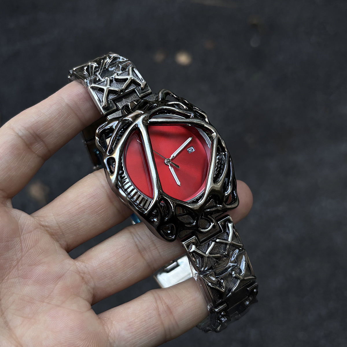 Men’s Spider Web Quartz Watch – Waterproof Fashion Wristwatch with Alloy Strap
