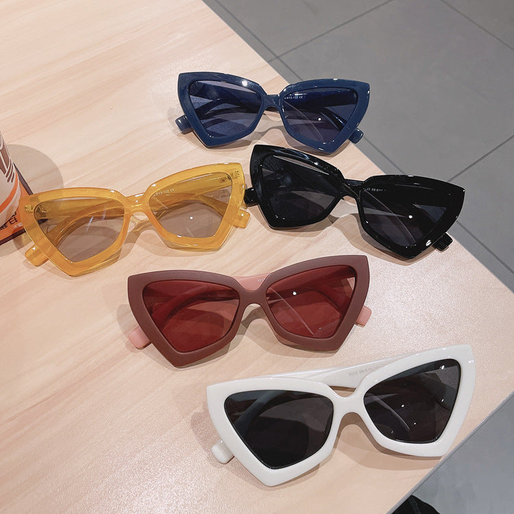 Women’s Cat Eye Sunglasses – Triangular Retro Full Frame Shades for Sun Protection
