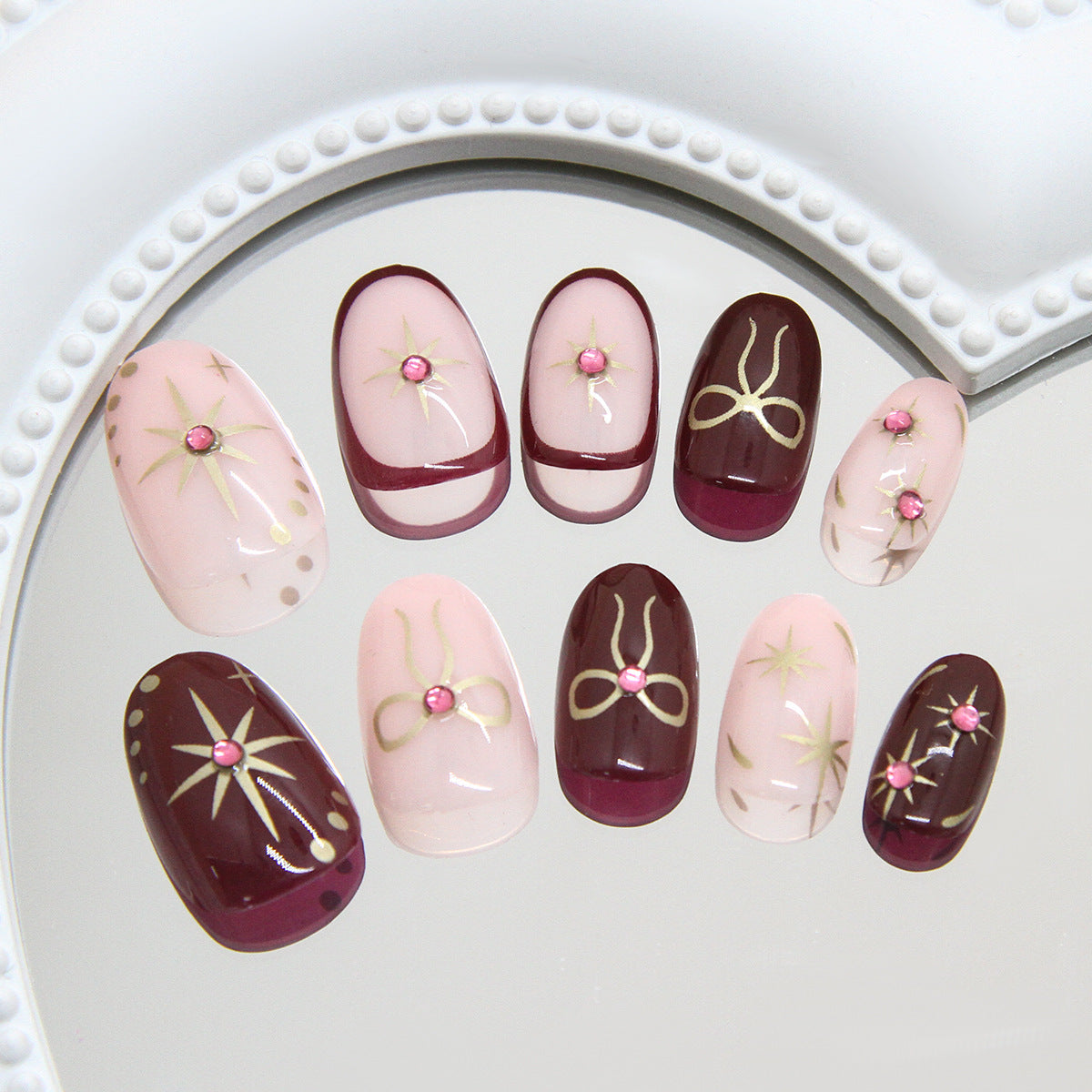 Retro Red & Peach Oval Press-On Nails – Glitter Bow Design Short Nails
