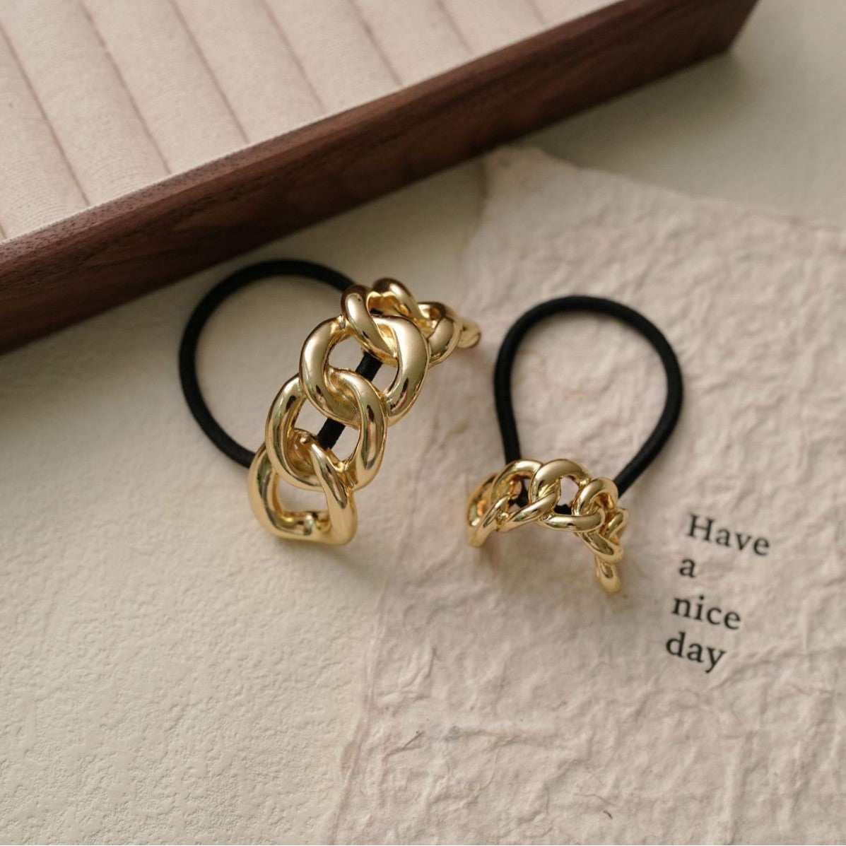 Gold Chain Hair Tie – Chic Minimalist Metal Hair Accessory with High Elasticity