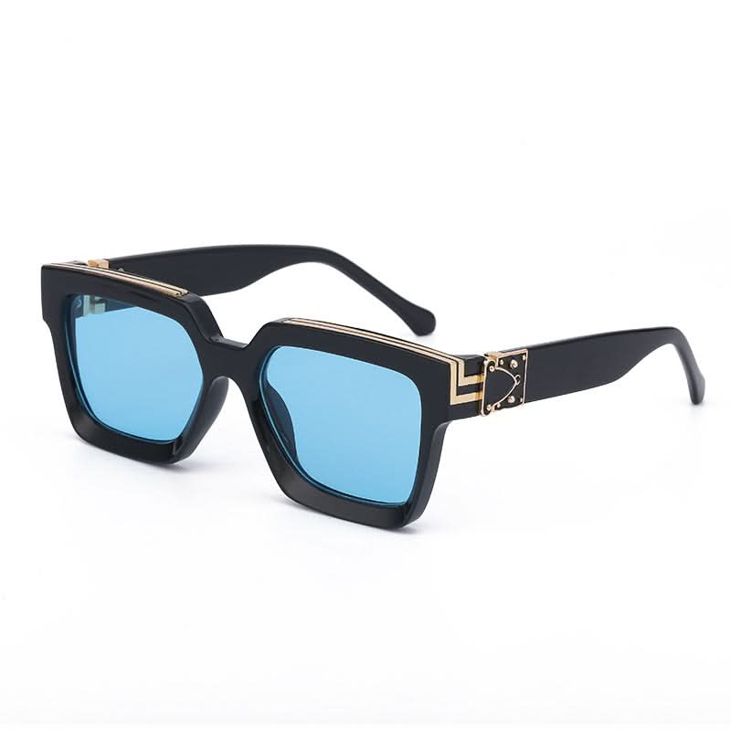 Trendy Small-Frame Sunglasses – Stylish Retro Shades