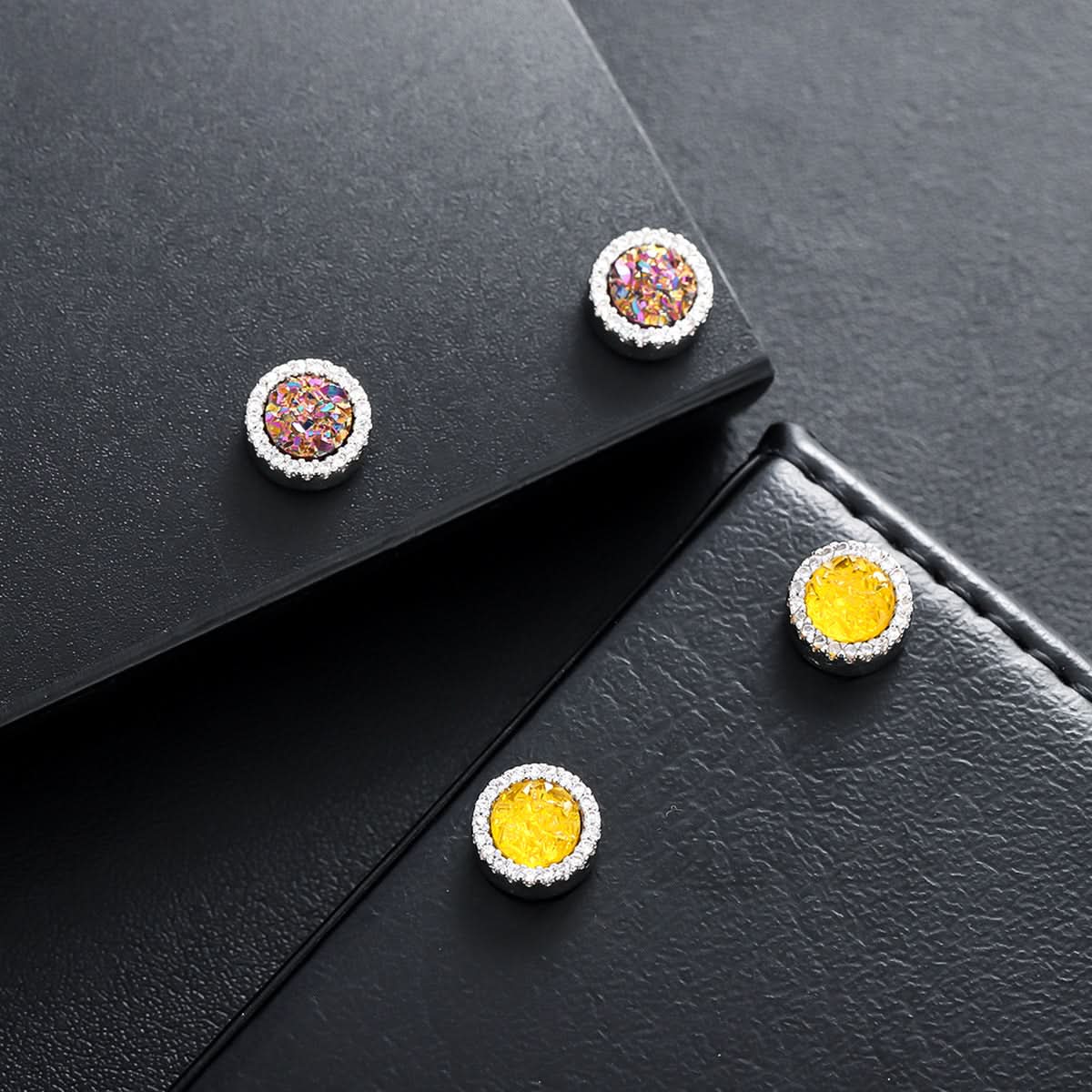 Unisex Magnetic Ear Clips – Stylish No-Piercing Earrings for Men & Women