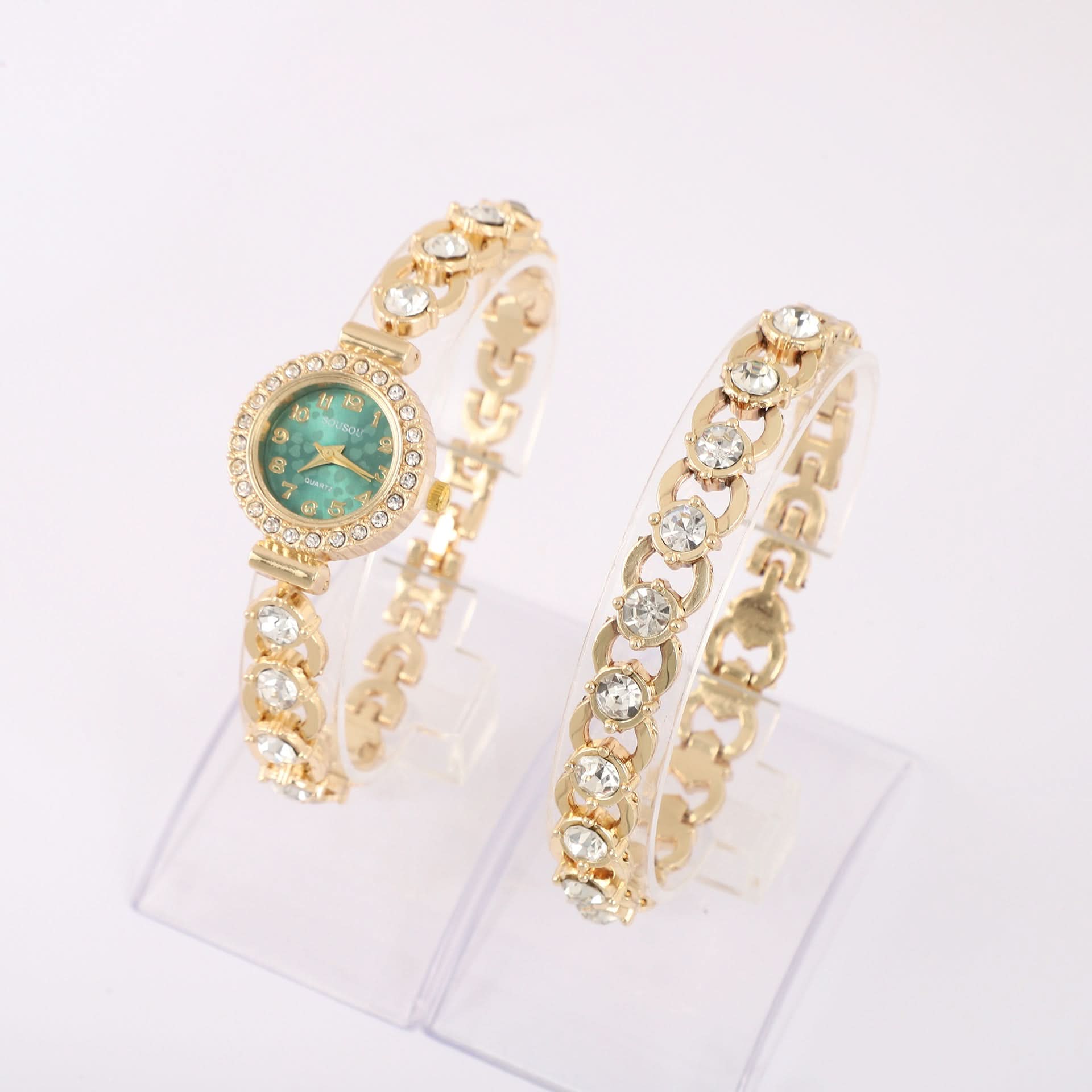 Luxury Women's Diamond Bracelet Watch – Elegant Quartz Watch