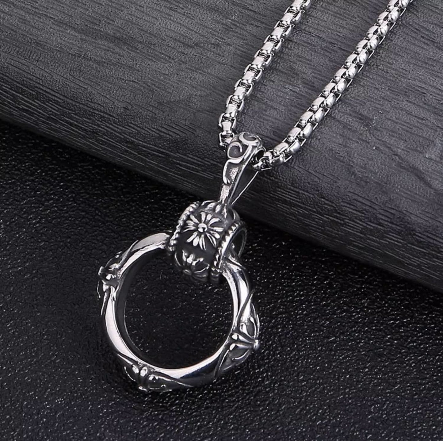 Men’s Retro Kro Flower Pendant Necklace – Cuban Chain
